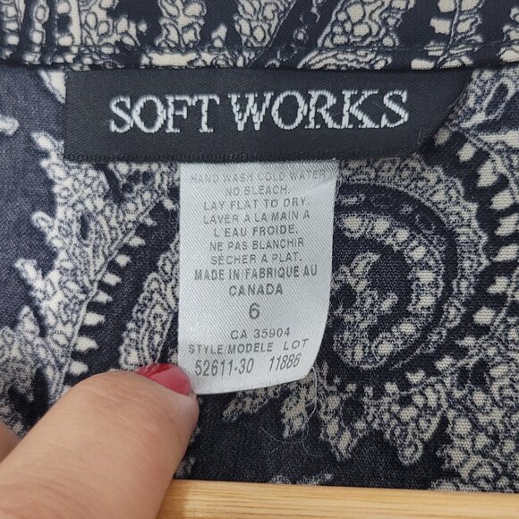Soft Works Black White Paisley Print 3/4 Sleeve V-Neck High-Low Blouse Size 6 - Picture 8 of 11